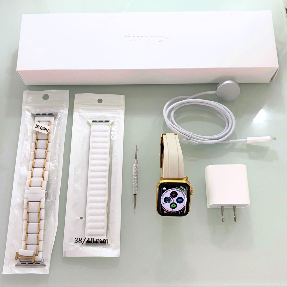 APPLE WATCH 6 40mm 24K GOLD PLATED w/ROLEX BAND ($1700 MSRP) - Picture 6 of 7